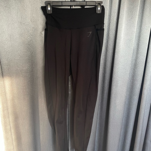 Gymshark Black High-Waisted Leggings with Pockets - Picture 1 of 4